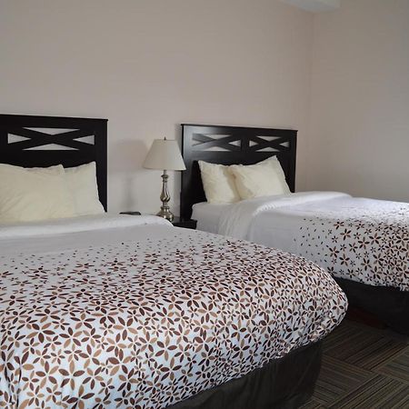 Auberge Macdonald Guest Inn Iroquois Falls Exteriör bild