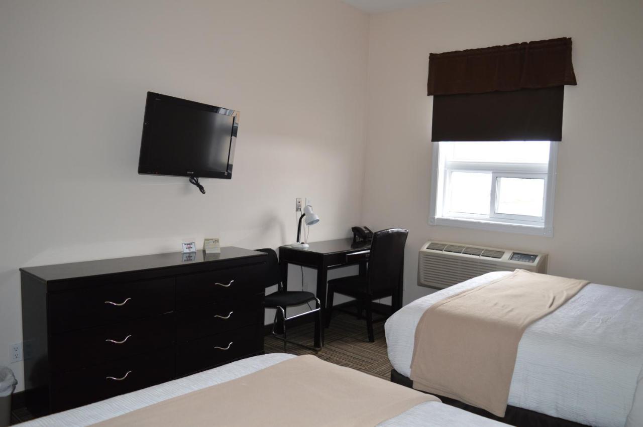 Auberge Macdonald Guest Inn Iroquois Falls Exteriör bild
