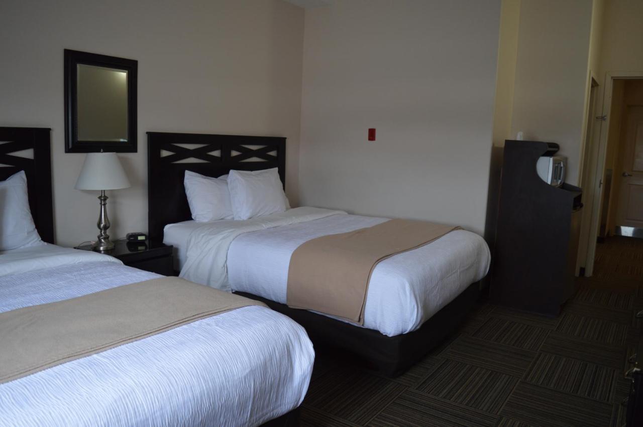 Auberge Macdonald Guest Inn Iroquois Falls Exteriör bild
